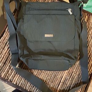 Baggallini Black Crossbody Messenger Bag